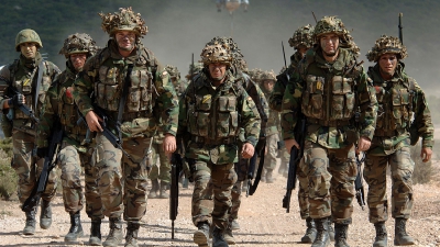 NATO va suplimenta temporar prezenţa militară în Europa de Est