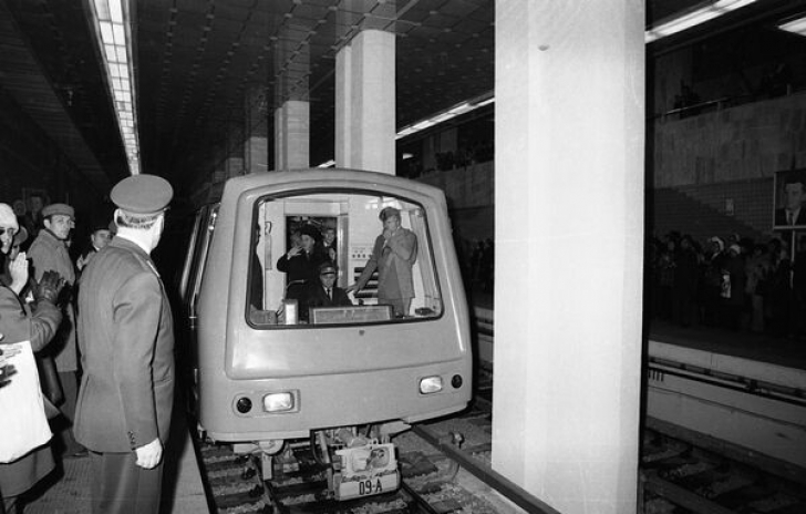 Inaugurarea primului tronson al magistralei 1 a metroului bucureștean, 1979. 