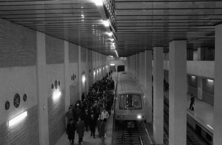 Stație de metrou din București, pe magistrala 1, 1979 