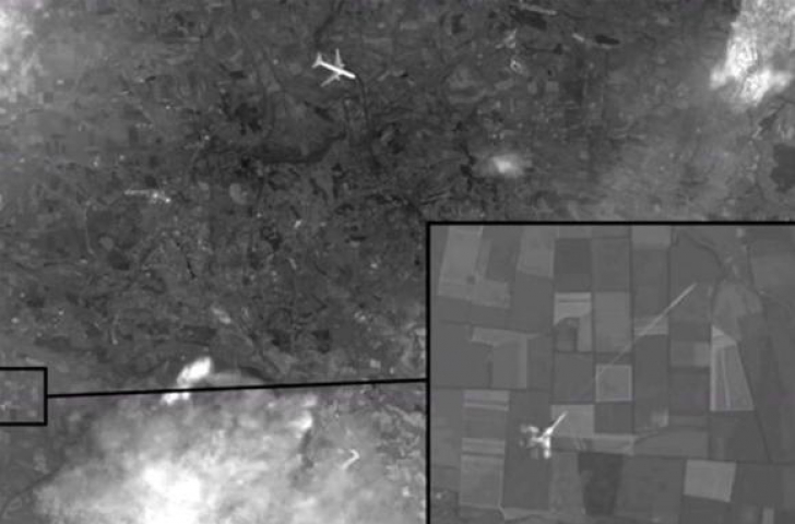 BOMBĂ - Primele imagini cu avionul MH17 înainte de a fi doborât pe teritoriul Ucrainei