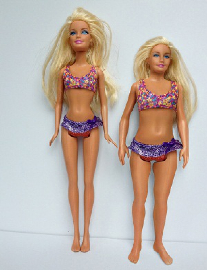 Cum reacționează copiii când văd noua Barbie, cu dimensiunile normale