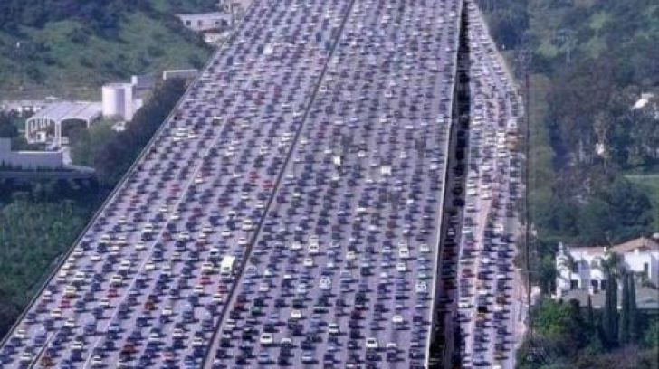 INCREDIBIL - Numărul automobiliştilor din China a depăşit 300 de milioane, aproape cât populaţia SUA