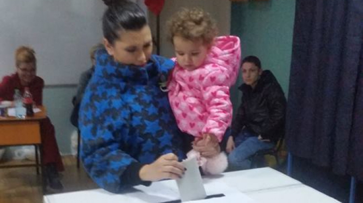 ELENA BĂSESCU a votat. Mesajul său pentru ”partidul unic”