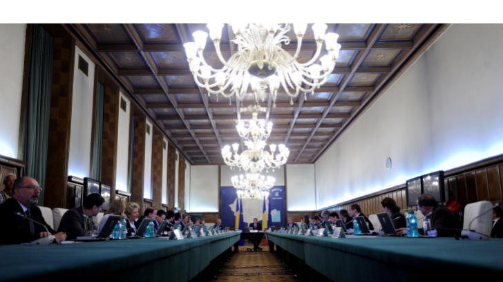 SURSE: LISTA miniştrilor care ar putea fi REMANIAŢI / Foto: gov.ro