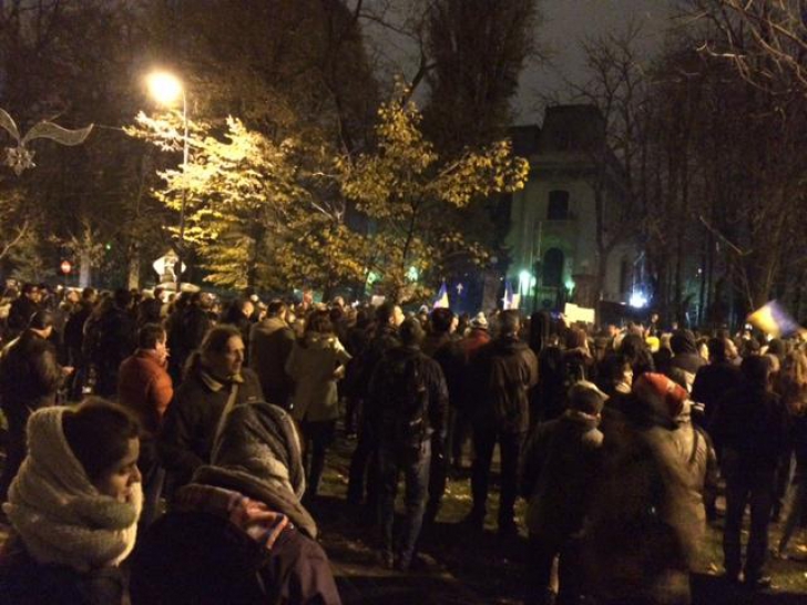 PROTESTE. Românii ies iar în stradă pentru VOT. Ce se anunţă începând cu ora 18:00 în Capitală