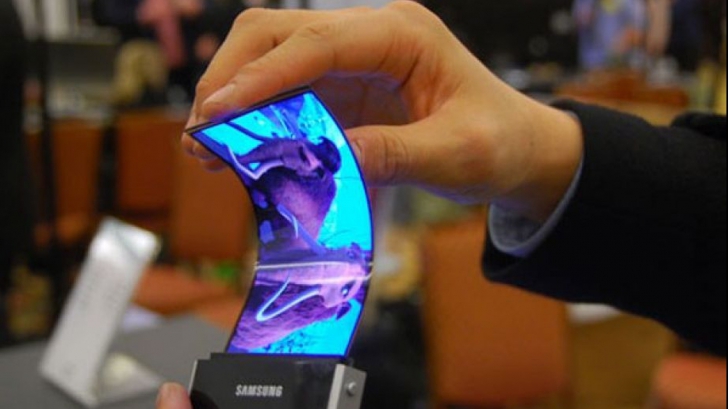 Anunțul BOMBĂ făcut de Samsung. Telefoanele PLIABILE devin realitate
