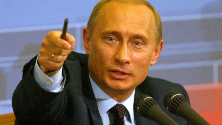 Putin: Rusia nu este o ţară homofobă, dar preferă "familia sănătoasă"