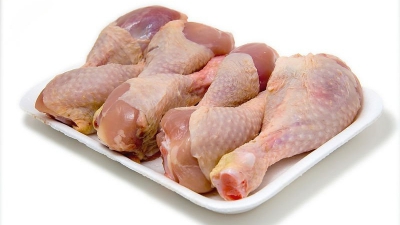 Dezvăluire ŞOC: ce conţine de fapt carnea de pui de crescătorie