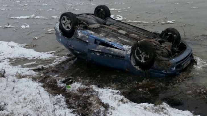 ACCIDENT SPECTACULOS la Cluj: o maşină s-a răsturnat