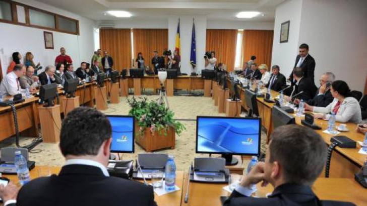 Bugetul de stat al României, pe anul 2015, a fost adoptat de comisiile de buget-finanțe