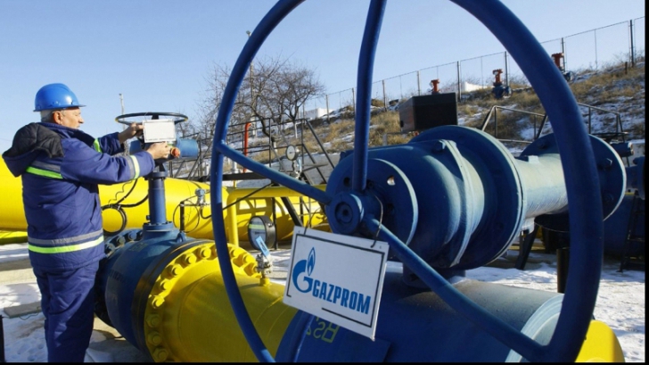 Rușii de la Gazprom, mai puternici ca niciodată. Efectul surprinzător al rublei slabe