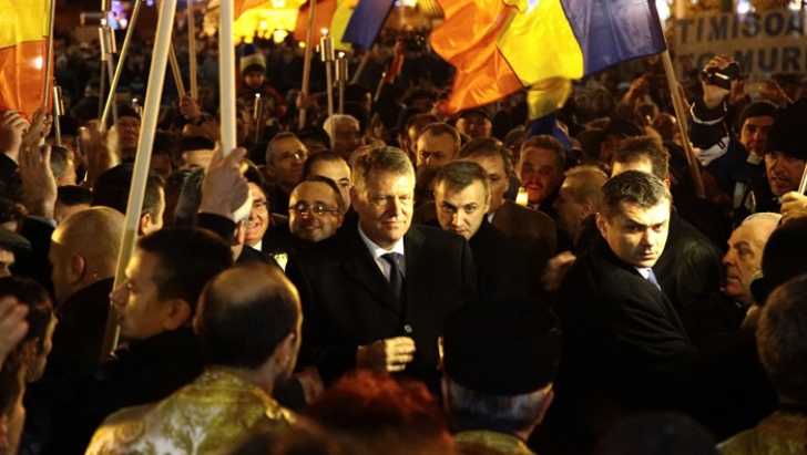 SURPRIZĂ - Cum a fost primit Klaus Iohannis la Timişoara, cu ocazia a 25 de ani de la Revoluție