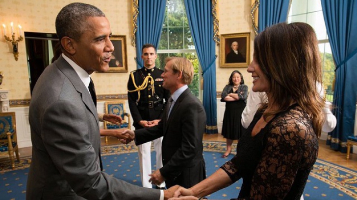 SURPRIZĂ - Acesta este ADEVĂRUL despre poza pe care Nadia şi-a făcut-o cu Obama la Casa Albă
