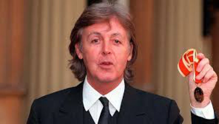 Paul McCartney va trimite pe LUNĂ imagini cu animale torturate