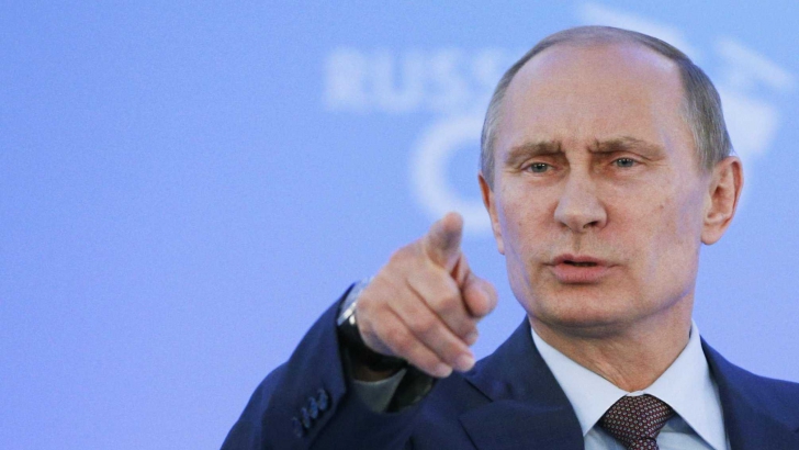 Vladimir Putin: "Occidentul încearcă să pună ursul rus în lanţ, să-i smulgă colţii"