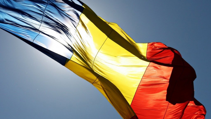 Imnul naţional al României şi tricolorul, pe Marele Zid al Chinei 