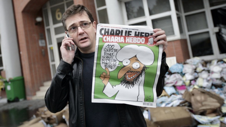 Directorul ziarului satiric Charlie Hebdo: Prefer să mor în picioare, decât să trăiesc în genunchi