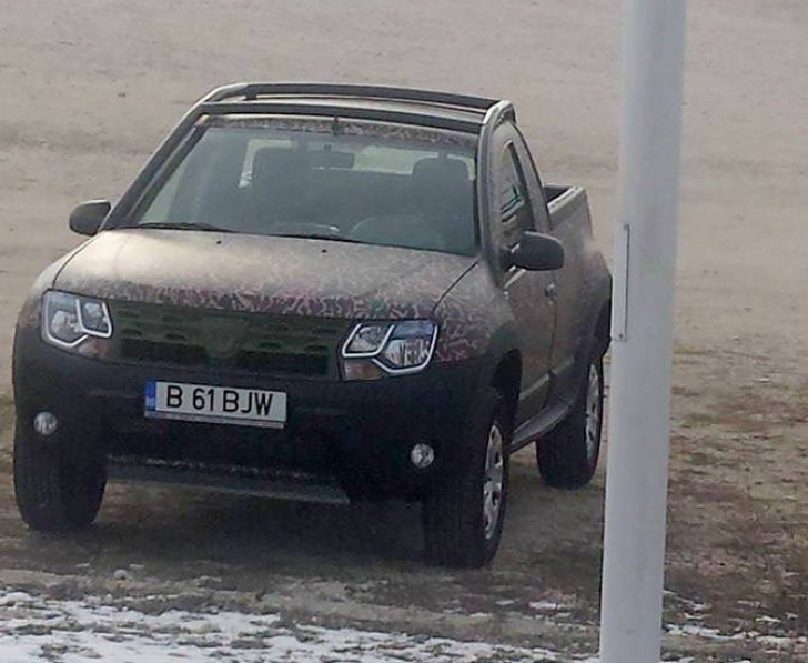 DACIA DUSTER pe ȘENILE! Dacia testează noi prototipuri Duster