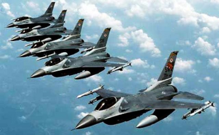 SUA: Aeronave de pasageri, escortate de avioane F-16 după o ameninţare cu bombă