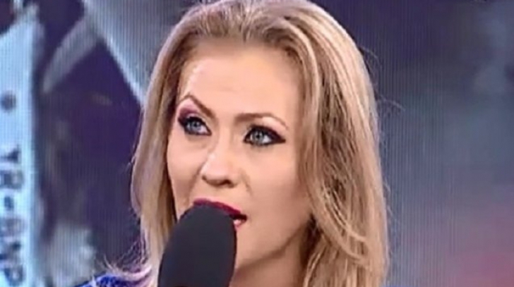 O prezentatoarea TV din România, în pragul lacrimilor în emisiune. A fost ultima ei ediţie. A plecat