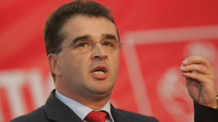 Oprișan: Ponta va rămâne în fruntea PSD cu condiția să nu se mai comporte ca Adrian Năstase