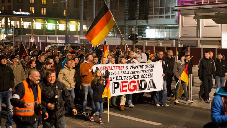 Demonstraţii în Germania: 25.000 de oameni antiislam. 100.000 pentru toleranţă