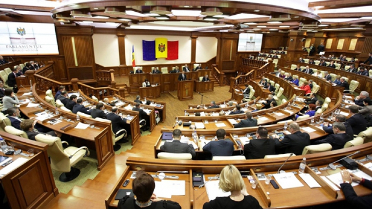 Chişinău: PD şi PLDM au semnat acordul de guvernare. Adrian Candu, ales preşedinte al Parlamentului
