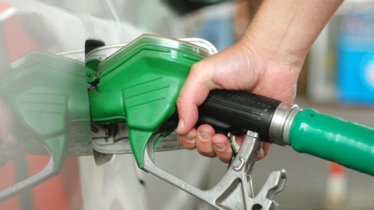 Ministrul Vâlcov: Prețul benzinei ar putea să mai scadă