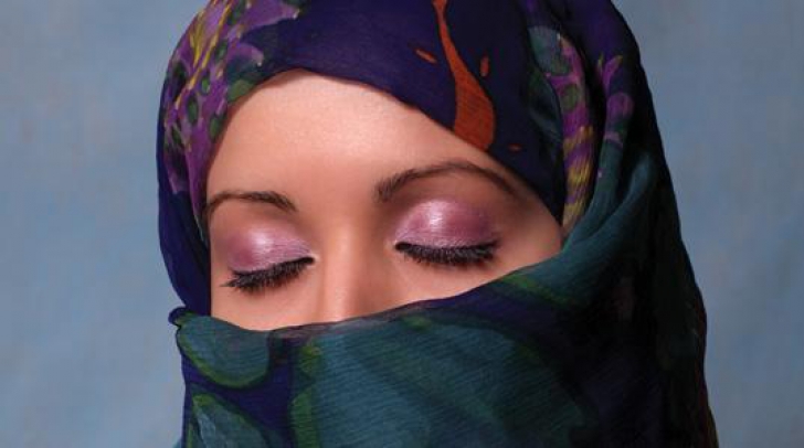 Vălul islamic, purtat mai lejer în Iran