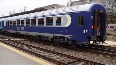 CFR Călători introduce mai multe trenuri pentru preluarea clienţilor Regiotrans