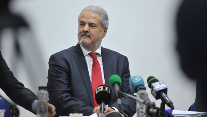 Adrian Năstase: Eduard Hellvig e o soluție bună pentru SRI