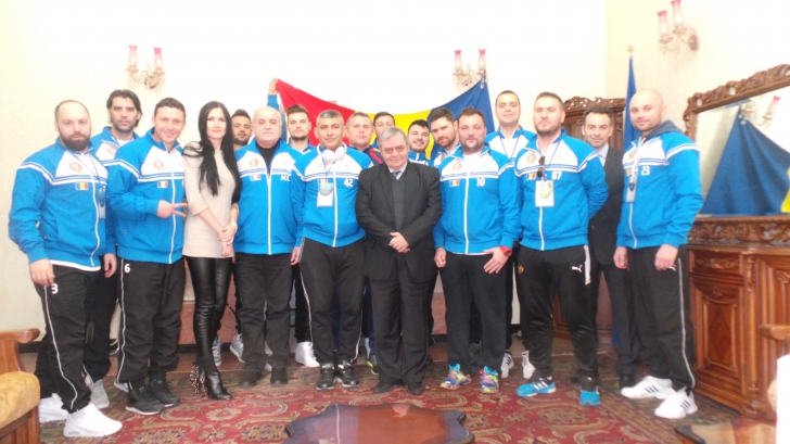 Inedit! Fotbaliștii au ajuns la Ambasada României din Iran. FOTO