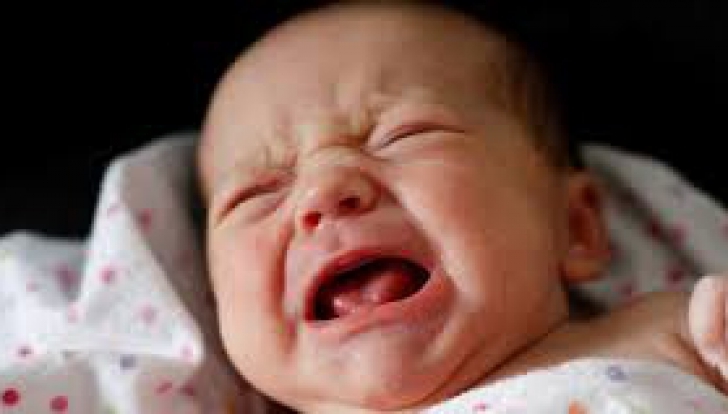 Cum să recunoşti de ce plânge un bebeluş: durere, frică, furie, foame?