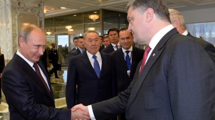 Putin şi Poroşenko au discutat toată noaptea de miercuri spre joi la Minsk