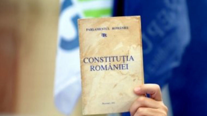 Stroe: PNL înlocuiește cinci membri ai Comisiei pentru revizuirea Constituției