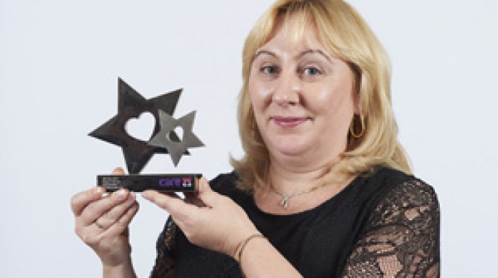O româncă a câștigat titlul de cea mai bună asistentă medicală din Anglia