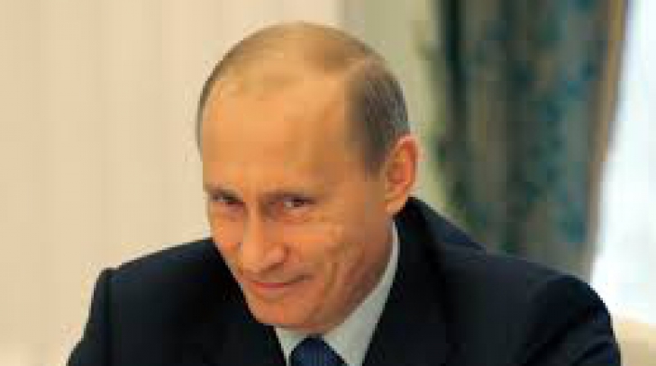 Vladimir Putin, gest șocant: I-a dus o armă Kalașnikov unui președinte de stat 