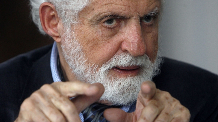 Chimistul Carl Djerassi, unul dintre creatorii pilulei contraceptive, a murit