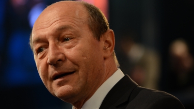 Băsescu: Firea, afaceri necurate la Crescent. A transferat banii Securității 