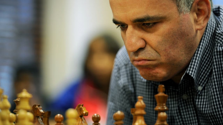 Kasparov, aliat al lui Nemţov