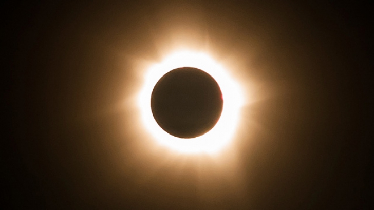 Apocalipsa 2015! Eclipsa de Soare va afecta reteaua electrică