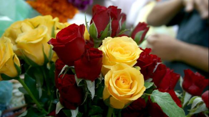 Un bărbat a vrut să cumpere flori pentru mama lui. Ce a urmat? 