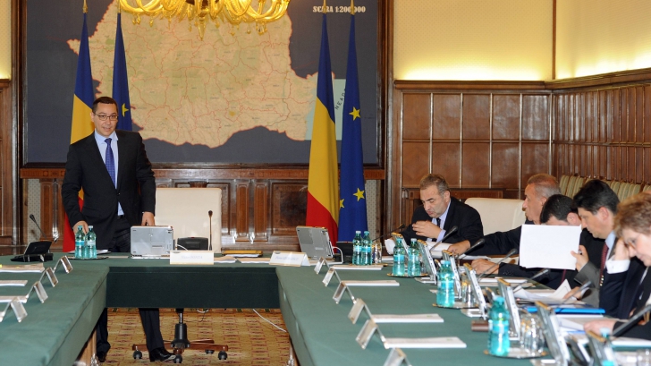 Cel mai cinstit guvern din istoria României: 13 miniștri penali