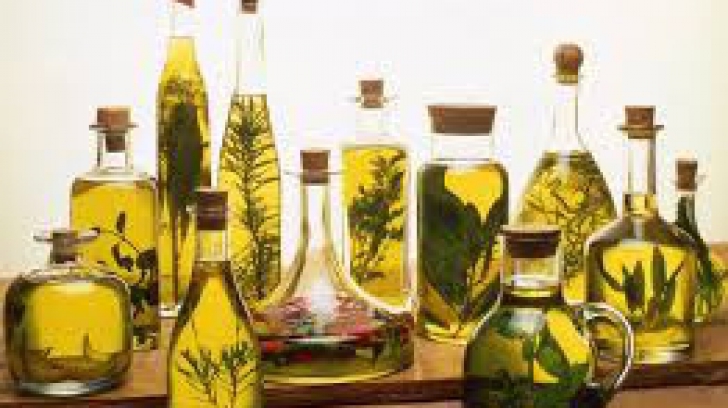  
6 motive pentru care vei iubi uleiul de măsline