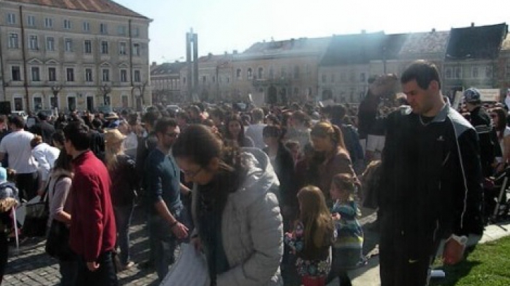 Manifestaţie de amploare în Piaţa Unirii! Mii de oameni au ieşit în stradă / Foto: Arhiva napocanews.ro