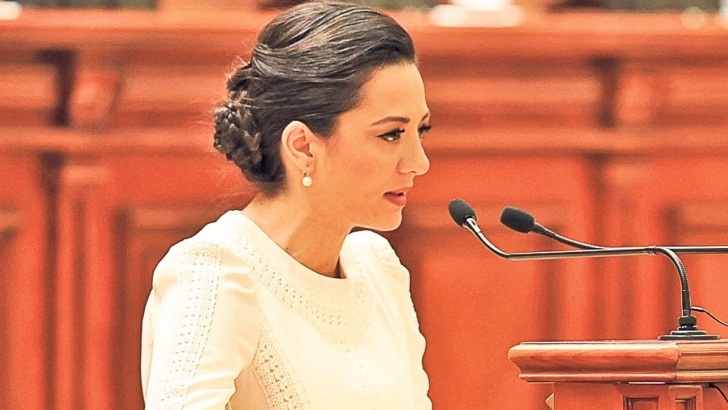 Oana Mizil demisionează din Parlament