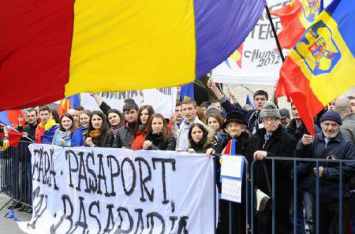 Protest la București pentru eliminarea pașapoartelor la frontiera dintre România și Rep. Moldova
