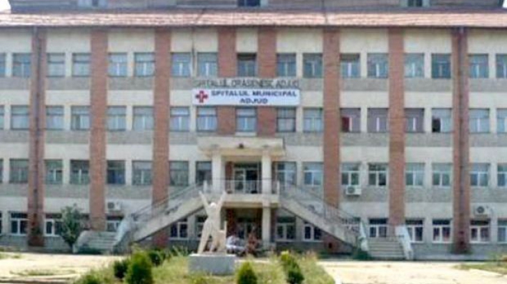 O infirmieră, descoperită moartă în salonul spitalului din Adjud. Femeia era în timpul programului