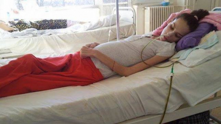 Studenta care a ajuns la 34 de kilograme a murit
Sursa foto adevarul.ro
