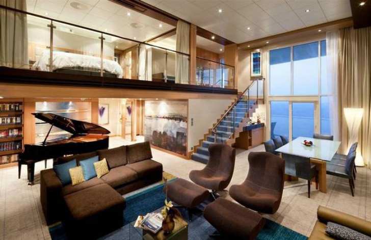 Apartamentul regal de pe vasul de croazieră Oasis of the Seas